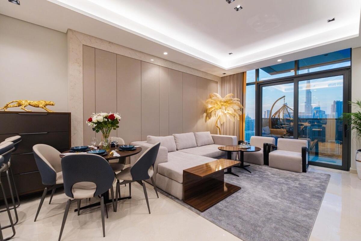 Full Burj Khalifa View 41 Floor Apartment