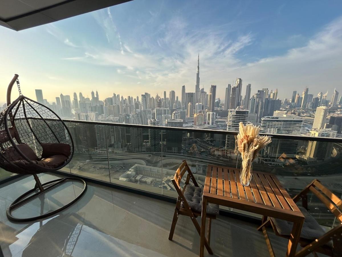 Full Burj Khalifa View 41 Floor Apartment *